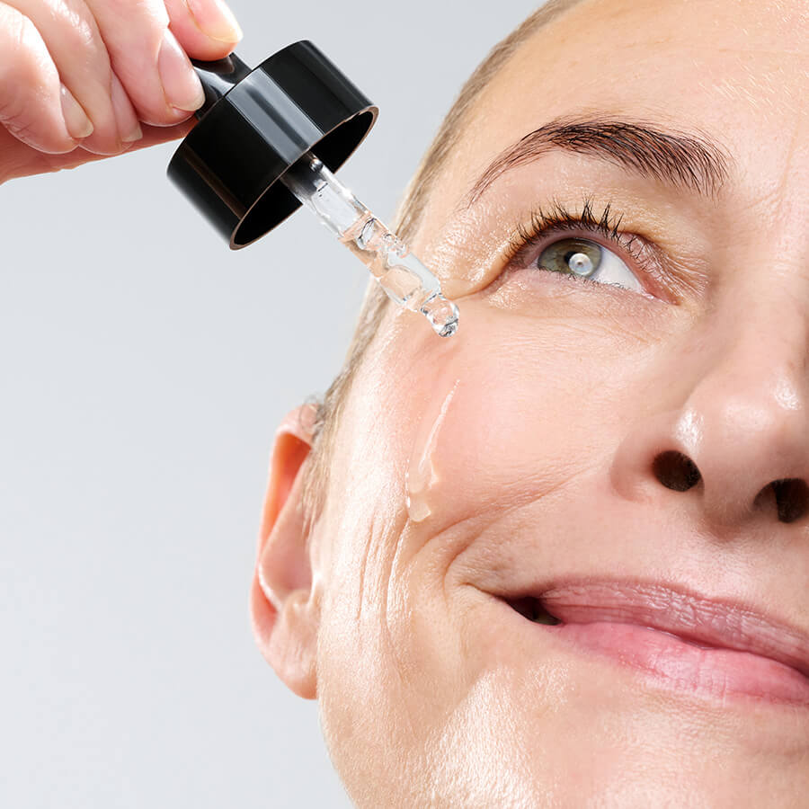 CurrentBody Skin CurrentBody Skin LED Lichttherapie Maske + CurrentBody Skin Green Tea Serum 30ml - Image 3